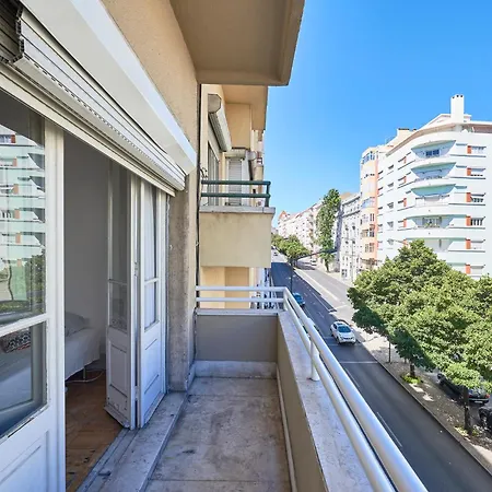 Spacious With Balcony In A Coliving In Alameda