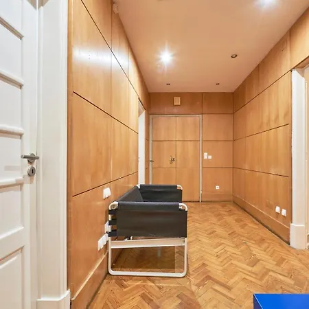 Spacious With Balcony In A Coliving In Alameda * Lisbon