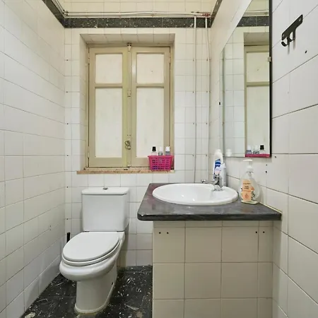 Apartment Spacious With Balcony In A Coliving In Alameda
