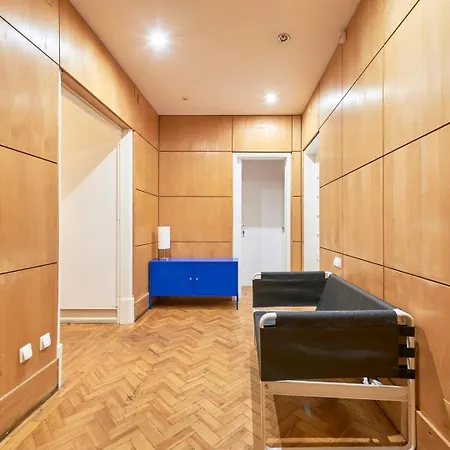 Spacious With Balcony In A Coliving In Alameda Lisboa