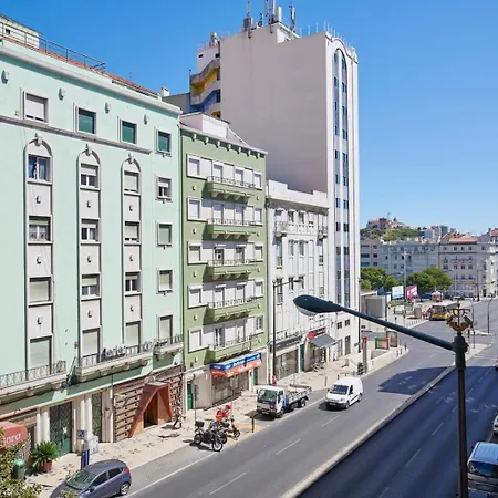 Spacious With Balcony In A Coliving In Alameda Apartment