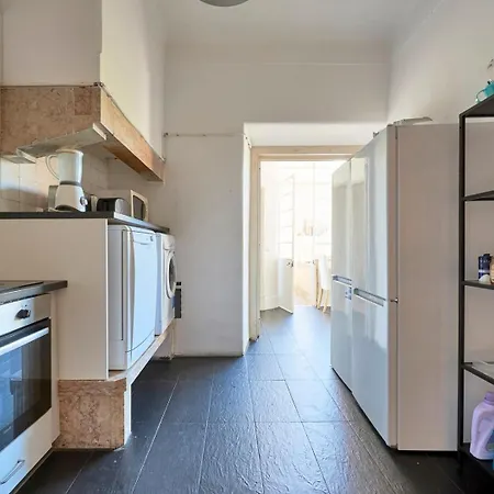 Spacious With Balcony In A Coliving In Alameda Apartment Lisbon