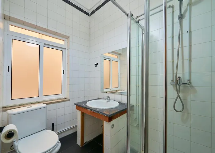 Spacious With Balcony In A Coliving In Alameda 民宿 Lisboa