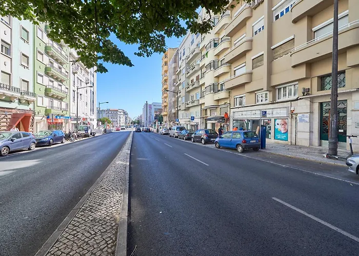 Spacious With Balcony In A Coliving In Alameda Rum i privatbostad