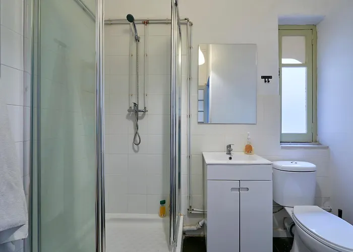 Spacious With Balcony In A Coliving In Alameda Lisboa